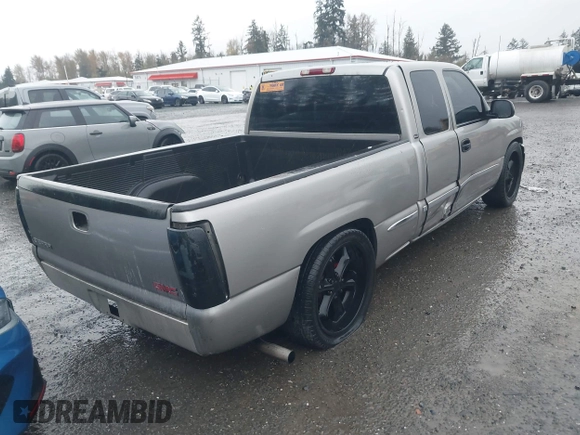 2001 GMC Sierra 1500 SLE z VIN 2GTEC19V711312775, wystawiony jako IAAI lot #40762532 z przebiegiem 230 372 mil mil oraz . Historia ofert i sprzedaży dostępna na DreamBid. Obrazek 4.
