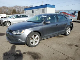 2014 Volkswagen Jetta Sedan SE with VIN 3VWD17AJXEM226076, listed as a Copart auction lot 48936465 with 130,269 mi miles and Salvage Title. Bid and sale history available at carsss.com. Image 1.