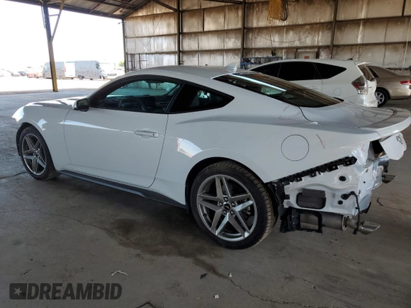 2024 Ford Mustang EcoBoost с VIN 1FA6P8TH0R5109893, выставлен на аукционе Copart как лот 61587155 с пробегом 15 479 миль миль и Списание • Salvage title. История ставок и продаж доступна на DreamBid. Изображение 2.