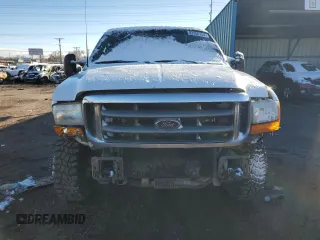 2000 Ford F-350 XL with VIN 1FTSW31F8YEA82117, listed as a Copart auction lot 82800154 with 236,161 mi miles and Salvage Title. Bid and sale history available at DreamBid. Image 5.
