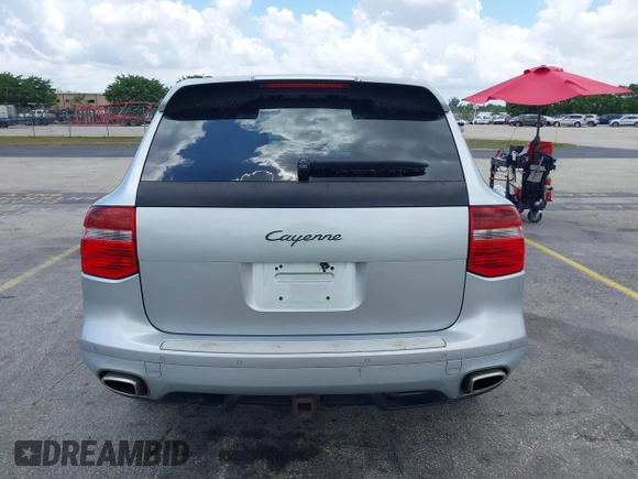 2010 Porsche Cayenne z VIN WP1AA2APXALA04791, wystawiony jako IAAI lot #42209029 z przebiegiem 148 202 mil mil oraz . Historia ofert i sprzedaży dostępna na DreamBid. Obrazek 16.