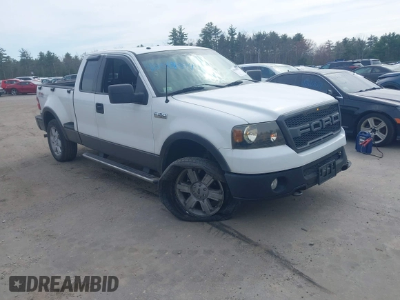 2007 Ford F-150 XLT z VIN 1FTPX04547KC53420, wystawiony jako IAAI lot #42064894 z przebiegiem 182 733 mil mil oraz . Historia ofert i sprzedaży dostępna na DreamBid. Obrazek 1.