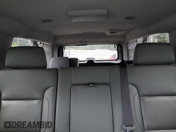 2017 Chevrolet Suburban LT z VIN 1GNSKHKC6HR278232, wystawiony jako Copart lot #57440745 z przebiegiem 121 712 mil mil oraz Szkoda całkowita • Salvage title. Historia ofert i sprzedaży dostępna na DreamBid. Obrazek 10.