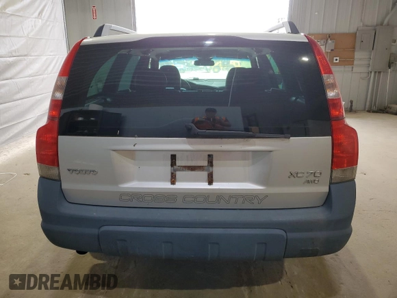 2004 Volvo V70 XC Cross Country with VIN YV1SZ59H141126835, listed as a Copart auction lot 56903735 with 204,583 mi miles and Clean title. Bid and sale history available at DreamBid. Image 6.