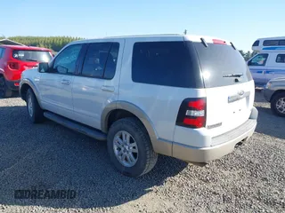 2010 Ford Explorer Eddie Bauer z VIN 1FMEU7EE8AUA98899, wystawiony jako IAAI lot #42058393 z przebiegiem 105 619 mil mil oraz . Historia ofert i sprzedaży dostępna na DreamBid. Obrazek 3.
