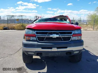 2006 Chevrolet Silverado 2500HD LT2 with VIN 1GCHK23D96F199403, listed as a IAAI auction lot 41773682 with 1 mi miles. Bid and sale history available at carsss.com. Image 6.