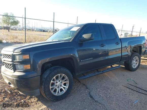 2014 Chevrolet Silverado 1500 Work Truck with VIN 1GCRCPEH7EZ398364, listed as a IAAI auction lot 40852604 with 185,998 mi miles. Bid and sale history available at carsss.com. Image 18.
