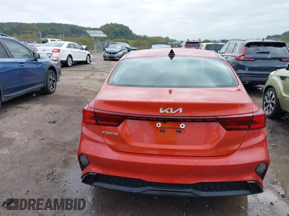 2023 Kia Forte LXS z VIN 3KPF24AD4PE596731, wystawiony jako IAAI lot #40501519 z przebiegiem 36 755 mil mil oraz . Historia ofert i sprzedaży dostępna na DreamBid. Obrazek 16.