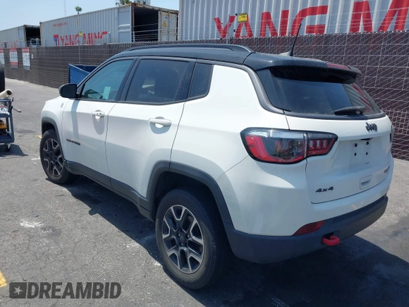 2020 Jeep Compass Trailhawk z VIN 3C4NJDDB5LT248662, wystawiony jako IAAI lot #42574553 z przebiegiem 28 118 mil mil oraz . Historia ofert i sprzedaży dostępna na DreamBid. Obrazek 3.