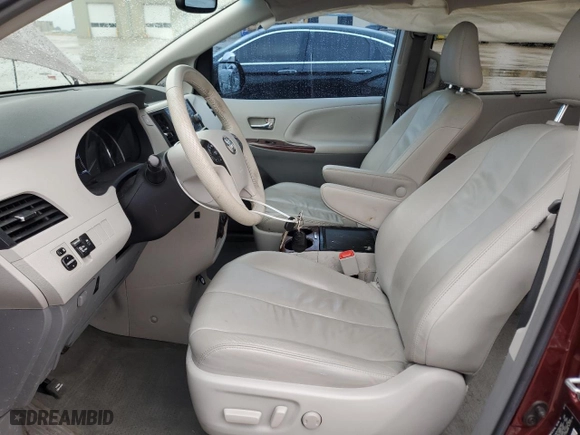 2014 Toyota Sienna XLE with VIN 5TDYK3DC3ES405762, listed as a Copart auction lot 46680635 with 106,094 mi miles and Salvage Title. Bid and sale history available at carsss.com. Image 7.