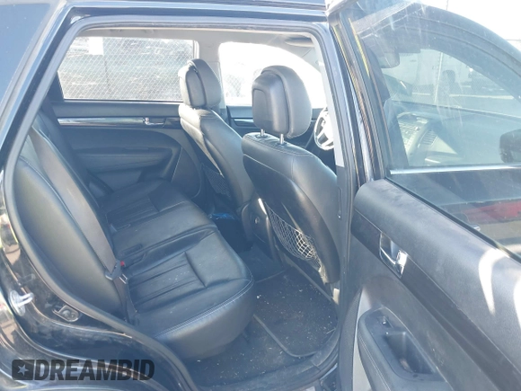 2012 Kia Sorento SX with VIN 5XYKW4A26CG207358, listed as a IAAI auction lot 41521909 with 215,689 mi miles. Bid and sale history available at carsss.com. Image 8.