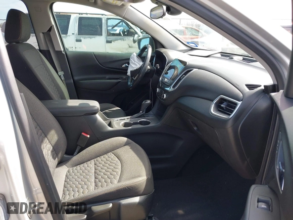 2021 Chevrolet Equinox LT with VIN 3GNAXKEV2ML344025, listed as a IAAI auction lot 41667714 with 80,122 mi miles. Bid and sale history available at carsss.com. Image 5.
