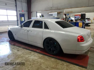 2011 Rolls-Royce Ghost z VIN SCA664S53BUX49600, wystawiony jako Copart lot #85953614 z przebiegiem 45 937 mil mil oraz Nie do naprawy • Non repairable. Historia ofert i sprzedaży dostępna na DreamBid. Obrazek 2.