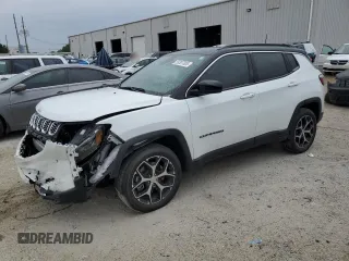 2024 Jeep Compass Limited z VIN 3C4NJDCNXRT106117, wystawiony jako Copart lot #59307305 z przebiegiem 6 975 mil mil oraz Szkoda całkowita • Salvage title. Historia ofert i sprzedaży dostępna na DreamBid. Obrazek 1.