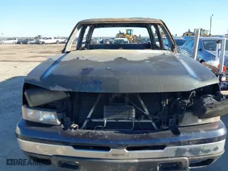 2006 Chevrolet Silverado 1500 LT1 with VIN 2GCEC13T261247672, listed as a IAAI auction lot 41654502 with 1 mi miles. Bid and sale history available at carsss.com. Image 6.