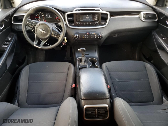 2017 Kia Sorento LX V6 with VIN 5XYPG4A55HG224950, listed as a Copart auction lot 47846735 with 163,855 mi miles and Salvage Title. Bid and sale history available at carsss.com. Image 8.