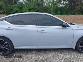 2024 Nissan Altima SR z VIN 1N4BL4CV0RN325574, wystawiony jako IAAI lot #42156140 z przebiegiem 19 715 mil mil oraz . Historia ofert i sprzedaży dostępna na DreamBid. Obrazek 14.