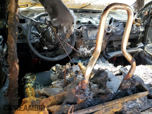 2015 Toyota Tundra SR5 z VIN 5TFEY5F10FX179944, wystawiony jako Copart lot #52885545 z przebiegiem Nie podano mil oraz Nie do naprawy • Non repairable. Historia ofert i sprzedaży dostępna na DreamBid. Obrazek 8.