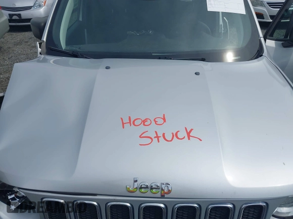 2018 Jeep Renegade Sport with VIN ZACCJBAB3JPJ41711, listed as a IAAI auction lot 42742310 with 76,773 mi miles and . Bid and sale history available at DreamBid. Image 10.