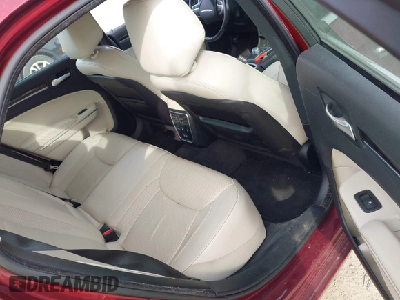 2017 Chrysler 300 with VIN 2C3CCAKG1HH647930, listed as a IAAI auction lot 41902096 with 79,565 mi miles. Bid and sale history available at carsss.com. Image 8.