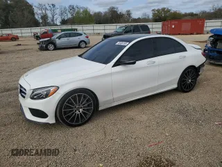 2018 Mercedes-Benz C 300 z VIN 55SWF4JB6JU260145, wystawiony jako Copart lot #48484165 z przebiegiem 44 144 mil mil oraz Szkoda całkowita • Salvage title. Historia ofert i sprzedaży dostępna na DreamBid. Obrazek 1.