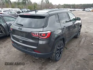 2022 Jeep Compass Latitude с VIN 3C4NJDBB2NT208884, выставлен на аукционе IAAI как лот 41863083 с пробегом 28 029 миль миль и . История ставок и продаж доступна на DreamBid. Изображение 4.