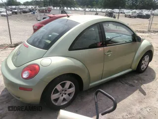 2007 Volkswagen Beetle с VIN 3VWPW31C97M514361, выставлен на аукционе IAAI как лот 42274034 с пробегом 101 398 миль миль и . История ставок и продаж доступна на DreamBid. Изображение 4.