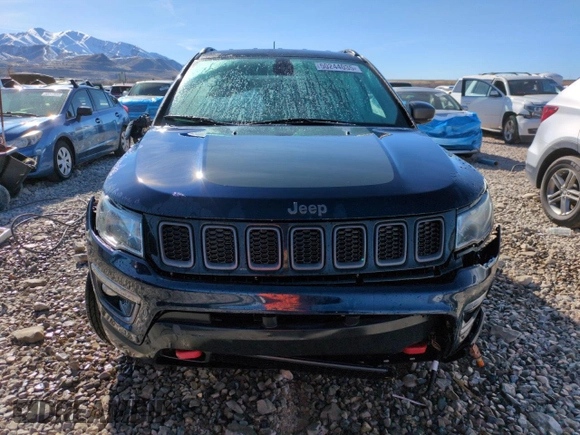 2018 Jeep Compass Trailhawk with VIN 3C4NJDDB4JT210479, listed as a Copart auction lot 50244035 with 11,111 mi miles and Salvage Title. Bid and sale history available at carsss.com. Image 5.