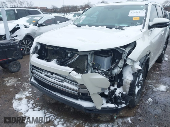 2019 Toyota Highlander Limited with VIN 5TDDZRFH2KS746197, listed as a IAAI auction lot 41431215 with Not provided miles and . Bid and sale history available at DreamBid. Image 6.