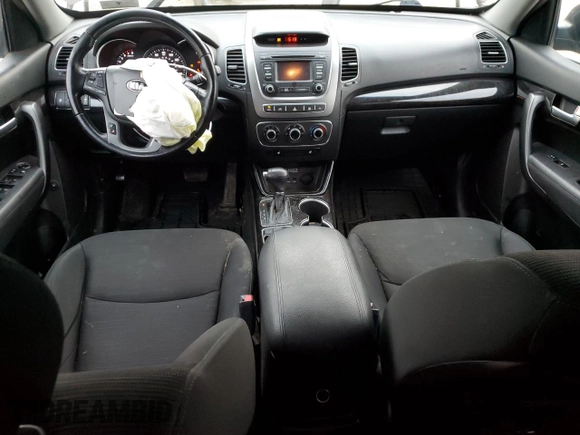 2014 Kia Sorento LX with VIN 5XYKTCA61EG434448, listed as a Copart auction lot 85389884 with 130,518 mi miles and Salvage Title. Bid and sale history available at carsss.com. Image 8.