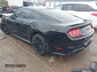 2018 Ford Mustang GT z VIN 1FA6P8CF2J5126231, wystawiony jako IAAI lot #41972432 z przebiegiem 59 402 mil mil oraz . Historia ofert i sprzedaży dostępna na DreamBid. Obrazek 3.