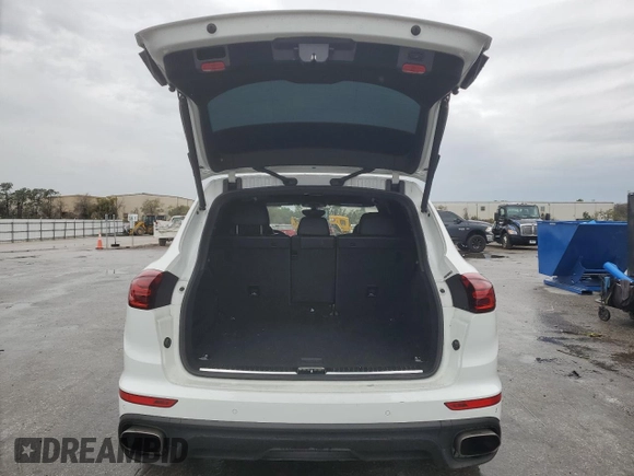 2016 Porsche Cayenne with VIN WP1AA2A28GKA10883, listed as a Copart auction lot 46428285 with 113,976 mi miles and Salvage Title. Bid and sale history available at carsss.com. Image 6.