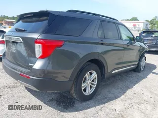2020 Ford Explorer XLT with VIN 1FMSK7DH8LGC56664, listed as a IAAI auction lot 41934310 with 75,977 mi miles. Bid and sale history available at carsss.com. Image 4.