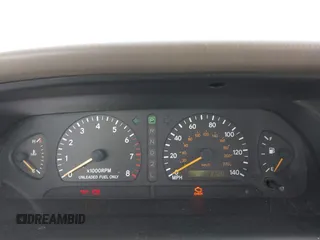 1998 Toyota Avalon XL with VIN 4T1BF18B7WU227251, listed as a IAAI auction lot 42213628 with 188,120 mi miles and . Bid and sale history available at DreamBid. Image 7.