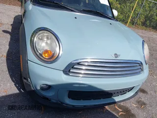 2012 MINI Hardtop with VIN WMWSU3C5XCT368840, listed as a IAAI auction lot 41446054 with 185,679 mi miles and . Bid and sale history available at DreamBid. Image 6.