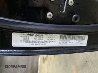 2014 Dodge Challenger R/T z VIN 2C3CDYBT1EH195041, wystawiony jako Copart lot #52693425 z przebiegiem 75 600 mil mil oraz Szkoda całkowita • Salvage title. Historia ofert i sprzedaży dostępna na DreamBid. Obrazek 12.