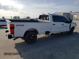 2023 Ford F-250 XL z VIN 1FT8W2BA9PEC15747, wystawiony jako Copart lot #65124184 z przebiegiem 39 939 mil mil oraz Szkoda całkowita • Salvage title. Historia ofert i sprzedaży dostępna na DreamBid. Obrazek 3.