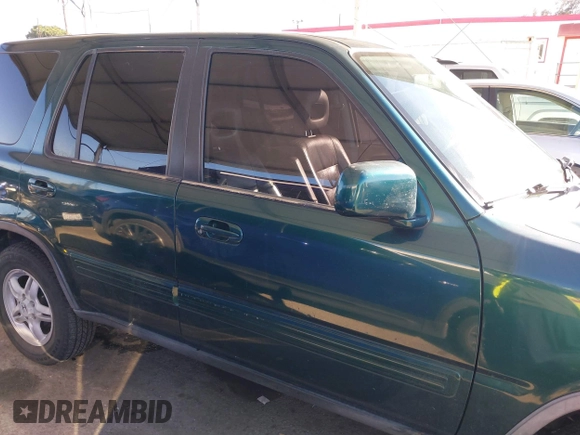 2000 Honda CR-V SE with VIN JHLRD1870YS010386, listed as a IAAI auction lot 41656977 with 146,808 mi miles. Bid and sale history available at carsss.com. Image 13.