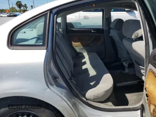 2001 Volkswagen Passat z VIN WVWAC63B91P019327, wystawiony jako Copart lot #48207895 z przebiegiem 147 065 mil mil oraz Szkoda całkowita • Salvage title. Historia ofert i sprzedaży dostępna na DreamBid. Obrazek 10.