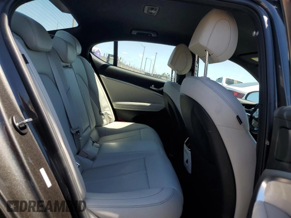 2025 Genesis G70 2.5T with VIN KMTG34SC8SU155736, listed as a Copart auction lot 54700385 with 4,991 mi miles and Clean Title. Bid and sale history available at DreamBid. Image 10.