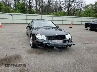 2005 Mercedes-Benz SL 500 z VIN WDBSK75FX5F101381, wystawiony jako Copart lot #57725655 z przebiegiem 45 705 mil mil oraz Szkoda całkowita • Salvage title. Historia ofert i sprzedaży dostępna na DreamBid. Obrazek 14.