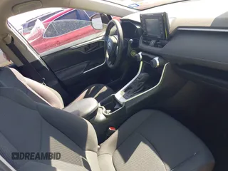 2020 Toyota RAV4 LE with VIN 2T3H1RFV6LW087846, listed as a IAAI auction lot 41957562 with 121,467 mi miles and . Bid and sale history available at DreamBid. Image 5.