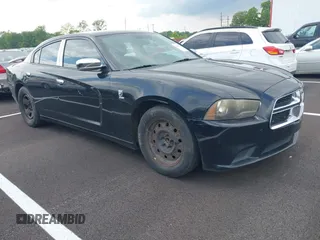 2013 Dodge Charger SE z VIN 2C3CDXBG0DH624875, wystawiony jako IAAI lot #42217891 z przebiegiem 253 720 mil mil oraz . Historia ofert i sprzedaży dostępna na DreamBid. Obrazek 1.