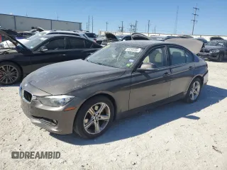 2015 BMW 3 Series 320i with VIN WBA3B1C54FK141216, listed as a Copart auction lot 43298484 with 130,646 mi miles and Salvage Title. Bid and sale history available at carsss.com. Image 1.