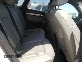 2018 Audi Q3 Premium z VIN WA1BCCFS9JR012245, wystawiony jako Copart lot #52591825 z przebiegiem 101 020 mil mil oraz Szkoda całkowita • Salvage title. Historia ofert i sprzedaży dostępna na DreamBid. Obrazek 10.
