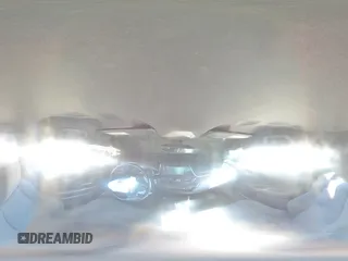 2018 Toyota C-HR XLE z VIN NMTKHMBX5JR014024, wystawiony jako Copart lot #56367465 z przebiegiem 79 882 mil mil oraz Szkoda całkowita • Salvage title. Historia ofert i sprzedaży dostępna na DreamBid. Obrazek 14.