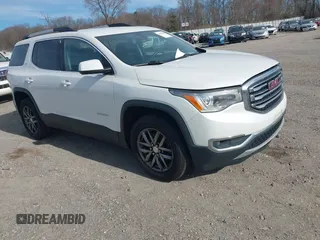 2017 GMC Acadia SLT z VIN 1GKKNULS7HZ180233, wystawiony jako IAAI lot #41843036 z przebiegiem Nie podano mil oraz . Historia ofert i sprzedaży dostępna na DreamBid. Obrazek 1.