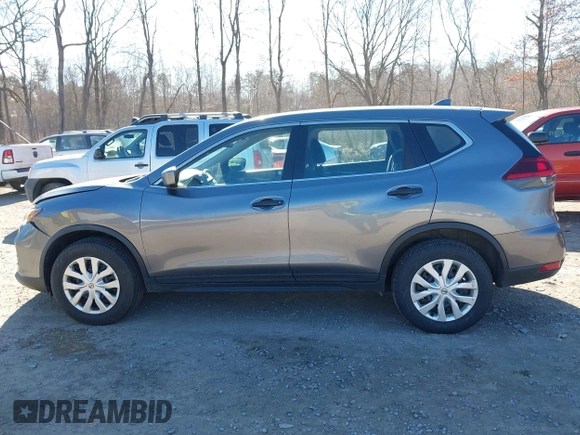 2019 Nissan Rogue SV with VIN KNMAT2MV7KP500390, listed as a IAAI auction lot 41897372 with 152,530 mi miles. Bid and sale history available at carsss.com. Image 14.