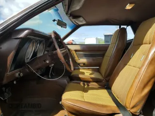 1973 Ford Mustang z VIN 3F04H211483, wystawiony jako Copart lot #57184715 z przebiegiem 65 171 mil mil oraz Tytuł czysty. Historia ofert i sprzedaży dostępna na DreamBid. Obrazek 7.