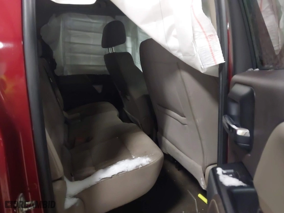 2018 Chevrolet Silverado 1500 LT with VIN 1GCVKRECXJZ177420, listed as a IAAI auction lot 41734246 with 124,315 mi miles. Bid and sale history available at carsss.com. Image 8.